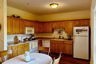 6672 102nd St, Pleasant Prairie, WI 53158 - Photo 9