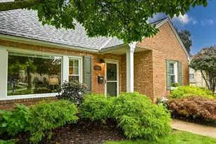 2425 N 81st St, Wauwatosa, WI 53213 - Photo 3