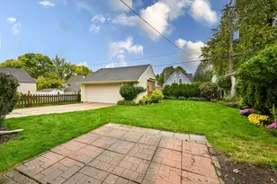 2425 N 81st St, Wauwatosa, WI 53213 - Photo 31