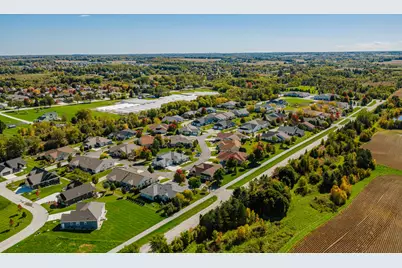 W207N16211  Elliot Dr #17, Jackson, WI 53037 - Photo 27