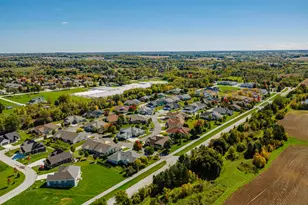 W207N16211 Elliot Dr, Jackson, WI 53037 - Photo 27