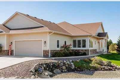 W207N16211  Elliot Dr #17, Jackson, WI 53037 - Photo 1