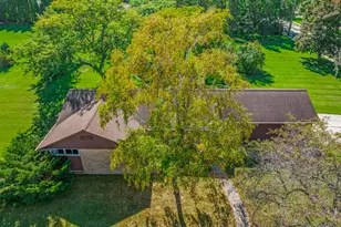 639 Erie Ave, Oostburg, WI 53070 - Photo 37