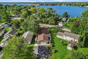 27151 99th St, Salem Lakes, WI 53179 - Photo 15