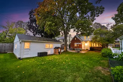 2630 N 89th St, Wauwatosa, WI 53226 - Photo 43