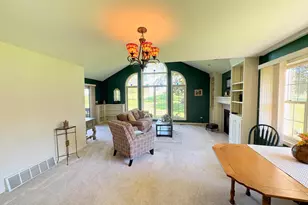 106 Eagle Pointe Dr, Delavan, WI 53115 - Photo 9