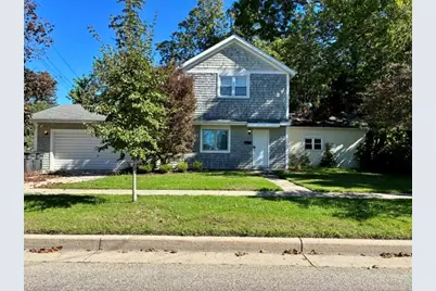 717  Center St, Lake Geneva, WI 53147 - Photo 1