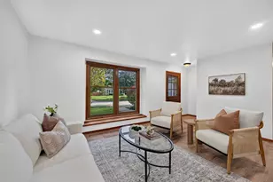1616 Haymarket Rd, Waukesha, WI 53189 - Photo 3