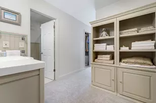 2301 W Dickinson Ct, Mequon, WI 53092 - Photo 19