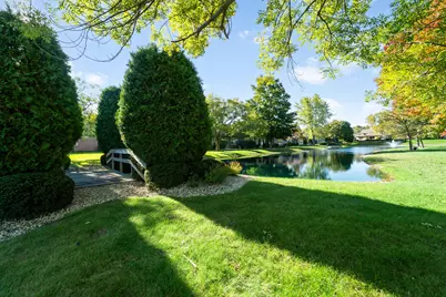 2301 W Dickinson Ct, Mequon, WI 53092 - Photo 31
