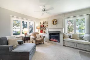 2301 W Dickinson Ct, Mequon, WI 53092 - Photo 15
