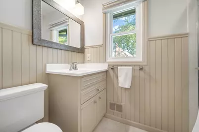 2301 W Dickinson Ct, Mequon, WI 53092 - Photo 19