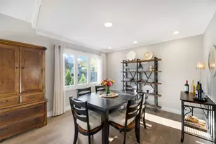 2301 W Dickinson Ct, Mequon, WI 53092 - Photo 9