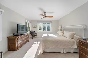 2301 W Dickinson Ct, Mequon, WI 53092 - Photo 17