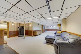 7320 N Pheasant Ln, River Hills, WI 53217 - Photo 45