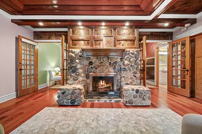 3609  Waterbury Ln, Racine, WI 53403 - Photo 5