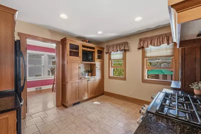 2162 N 66th St #2162A, Wauwatosa, WI 53213 - Photo 5