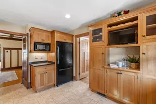 2162 N 66th St, Wauwatosa, WI 53213 - Photo 7
