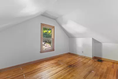 6215 W Arthur Ave, West Allis, WI 53219 - Photo 17