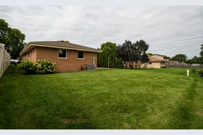 5624 S 24th St, Milwaukee, WI 53221 - Photo 31