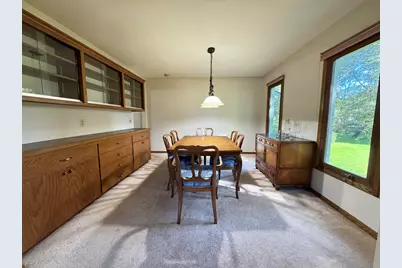 670  Hillcrest Dr, Brookfield, WI 53186 - Photo 13