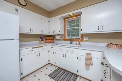 5353 S Elaine Ave, Cudahy, WI 53110 - Photo 11