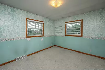 5353 S Elaine Ave, Cudahy, WI 53110 - Photo 15