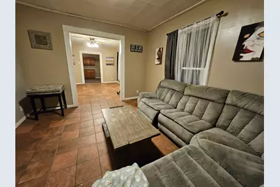 1605  Phillips Ave, Racine, WI 53403 - Photo 7