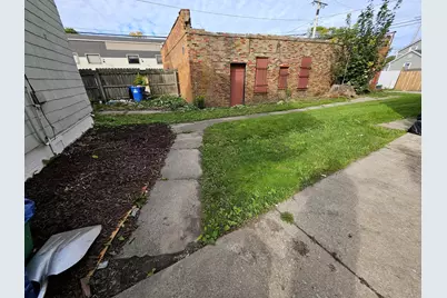 1605  Phillips Ave, Racine, WI 53403 - Photo 23
