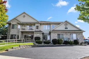 1527 Summerset Dr, Racine, WI 53406 - Photo 3