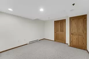 1527 Summerset Dr, Racine, WI 53406 - Photo 47