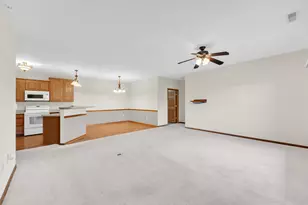 1527 Summerset Dr, Racine, WI 53406 - Photo 7