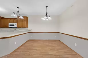 1527 Summerset Dr, Racine, WI 53406 - Photo 15