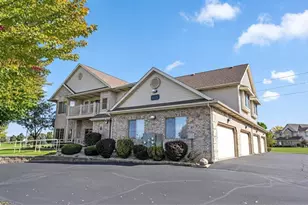 1527 Summerset Dr, Racine, WI 53406 - Photo 51