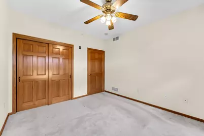 1527  Summerset Dr #91, Racine, WI 53406 - Photo 25
