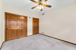 1527 Summerset Dr, Racine, WI 53406 - Photo 25