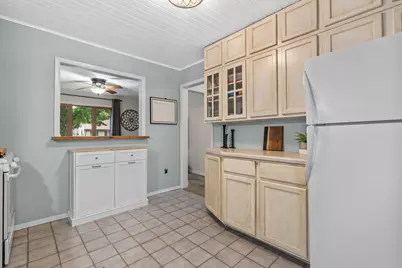 2526 S 70th St, Milwaukee, WI 53219 - Photo 9