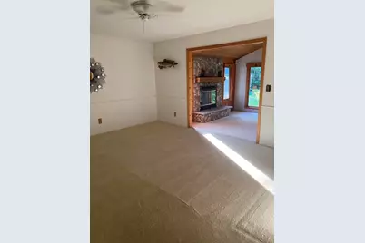 W360N7506  Thomas Dr, Lac La Belle, WI 53066 - Photo 11
