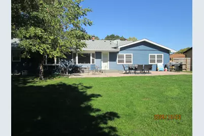 8235  Old Spring St, Racine, WI 53406 - Photo 15