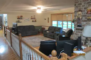 8235 Old Spring St, Racine, WI 53406 - Photo 27