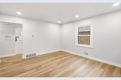 3850 S 53rd St, Milwaukee, WI 53220 - Photo 9
