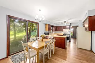 5110 S Woodridge Ln, New Berlin, WI 53146 - Photo 23