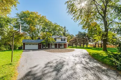 5110 S Woodridge Ln, New Berlin, WI 53146 - Photo 3