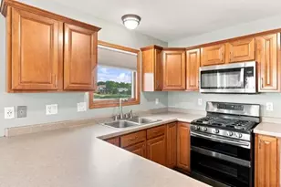 9334 Millstone Dr, Racine, WI 53406 - Photo 9