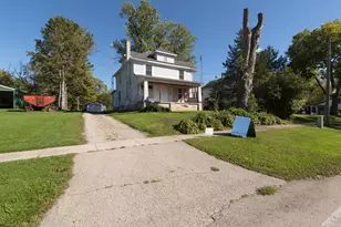 125 South St, Lowell, WI 53557 - Photo 1