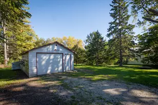 125 South St, Lowell, WI 53557 - Photo 33