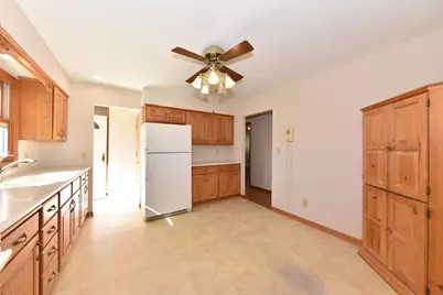 6941 N 89th St, Milwaukee, WI 53224 - Photo 17
