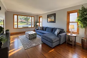 3854 E Carpenter Ave, Cudahy, WI 53110 - Photo 3