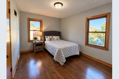 3854 E Carpenter Ave, Cudahy, WI 53110 - Photo 9