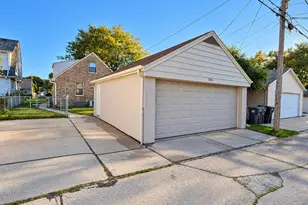 3854 E Carpenter Ave, Cudahy, WI 53110 - Photo 17